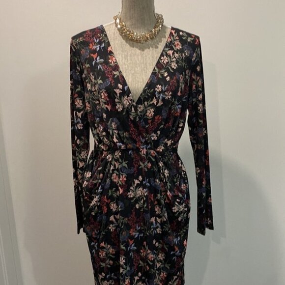 BCBG Floral Black Long Sleeve sheath Dress Size Medium - Picture 12 of 17